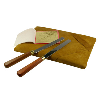 GILDER'S CUSHION - size 28 x 20 cm