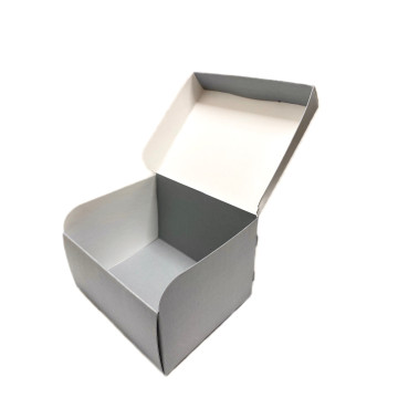 Hinged lid boxes